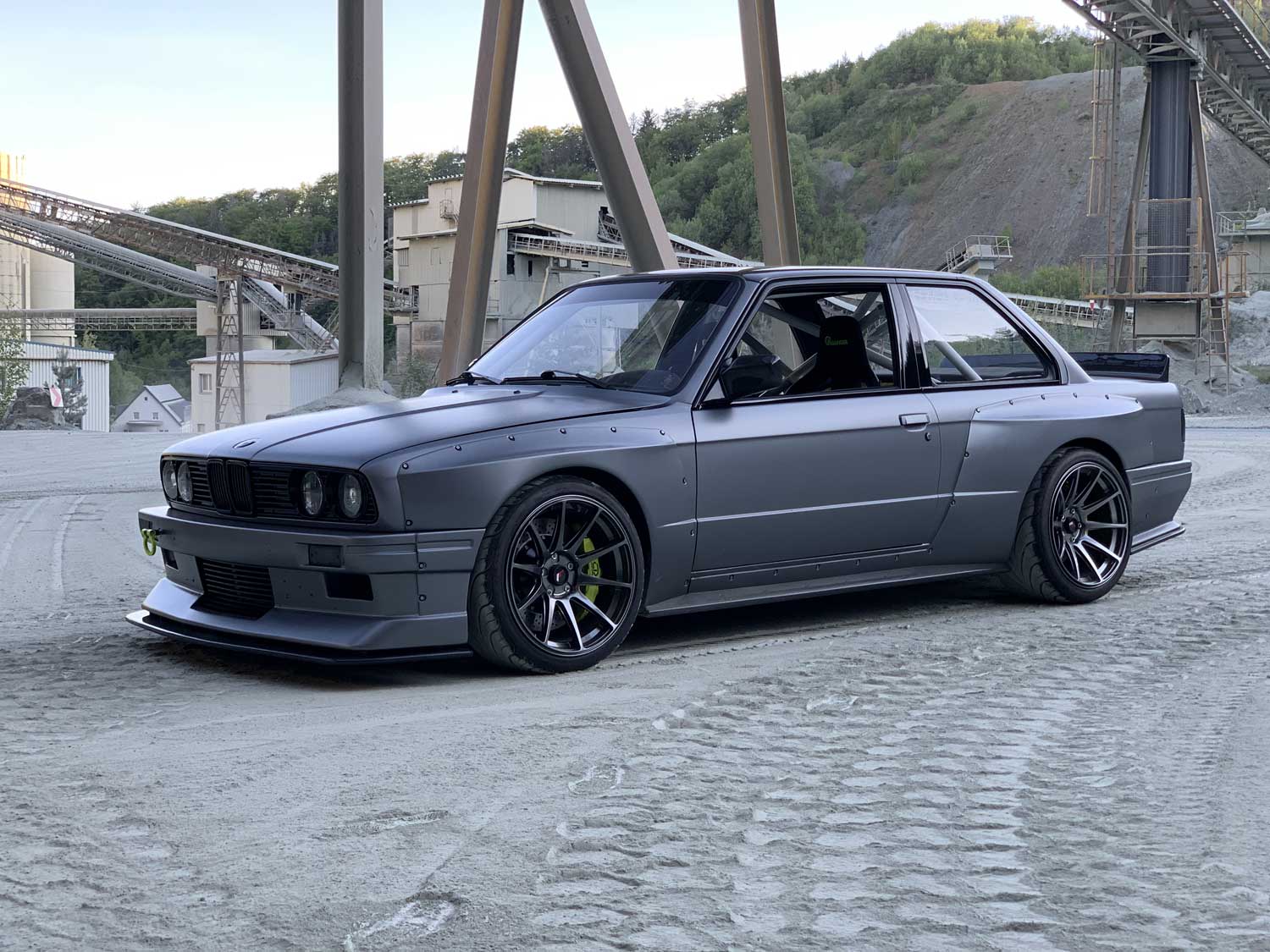BMW M350i